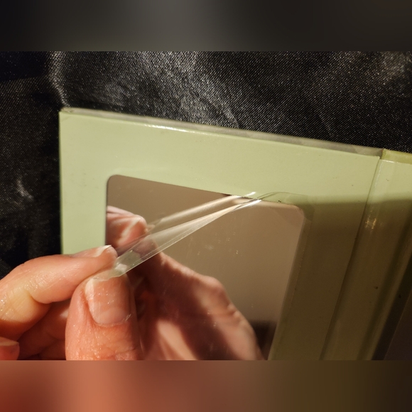 Violet Voss Olive You Forever Palette - Picture 7 of 7